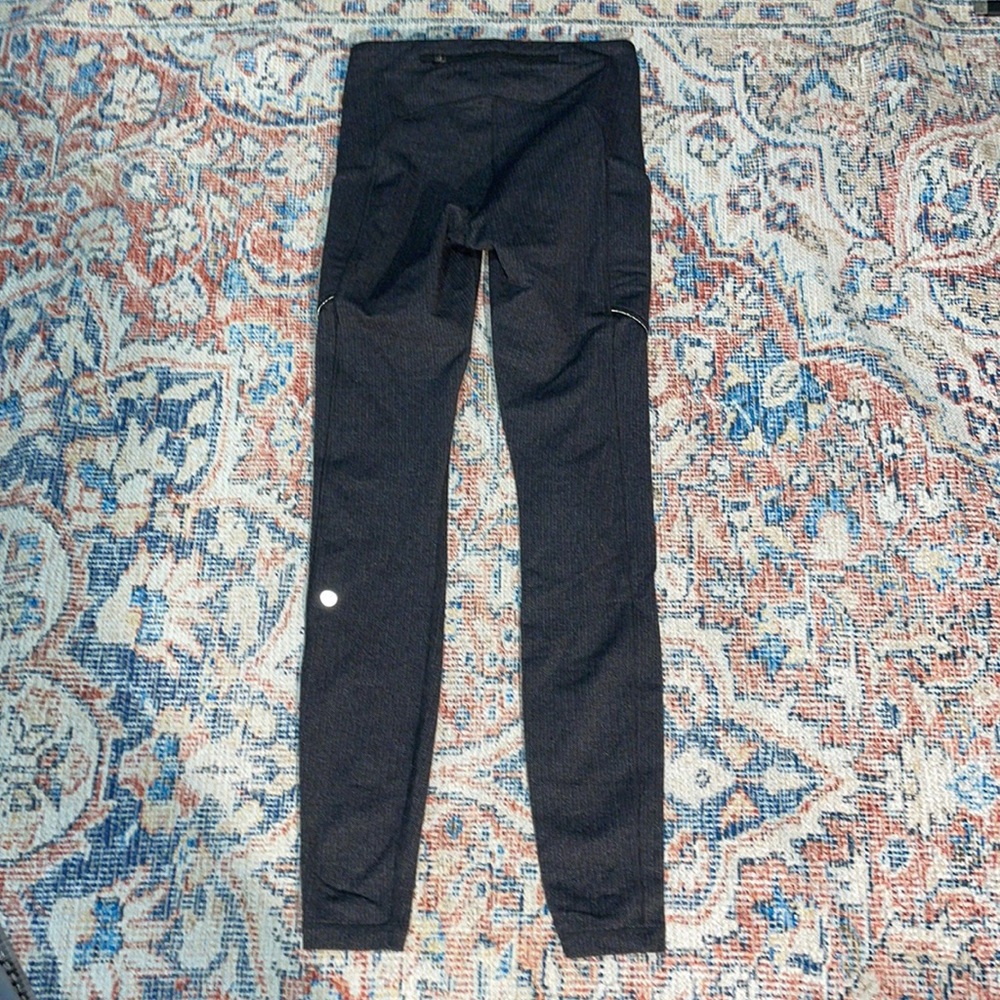 Lululemon Speed Up Tight 28” Luxtreme Variegated Knit Heathered Black SZ 4 EUC - Picture 5 of 5